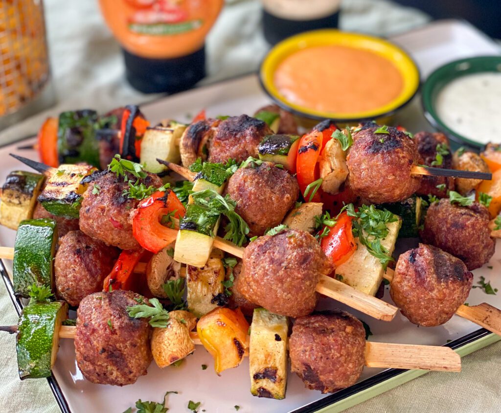 spiesjes met gehaktballetjes