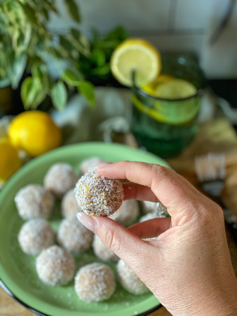 bliss balls met citroen 