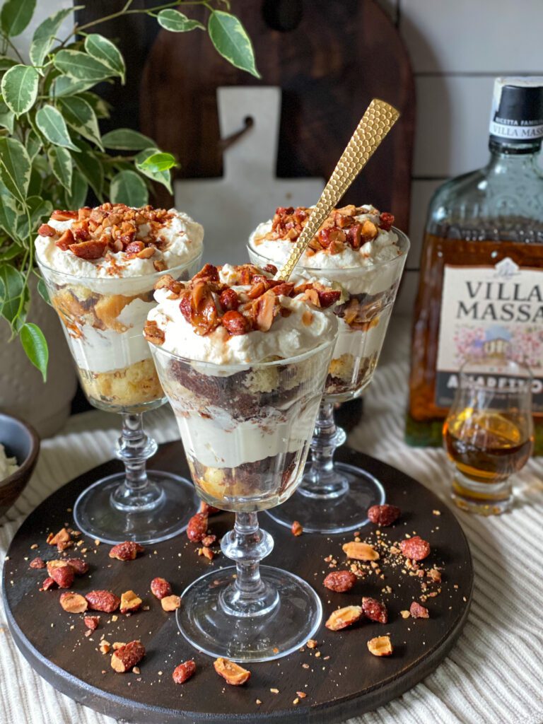 toetje met monchou en cake 