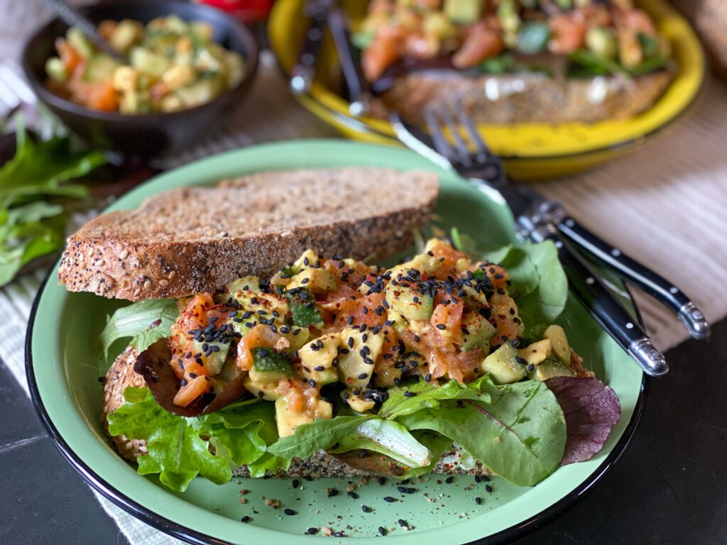 sandwich met pittige zalm
