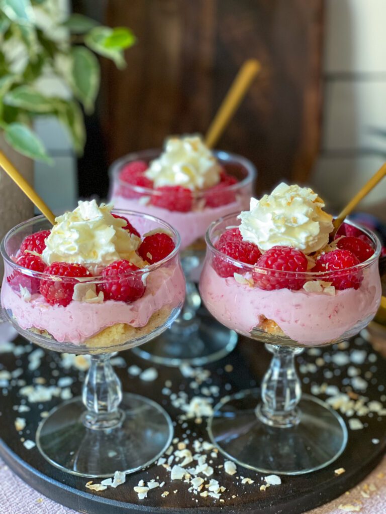 toetje cake met frambozen