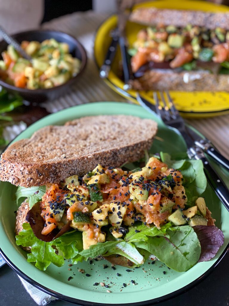 sandwich met pittige zalm 