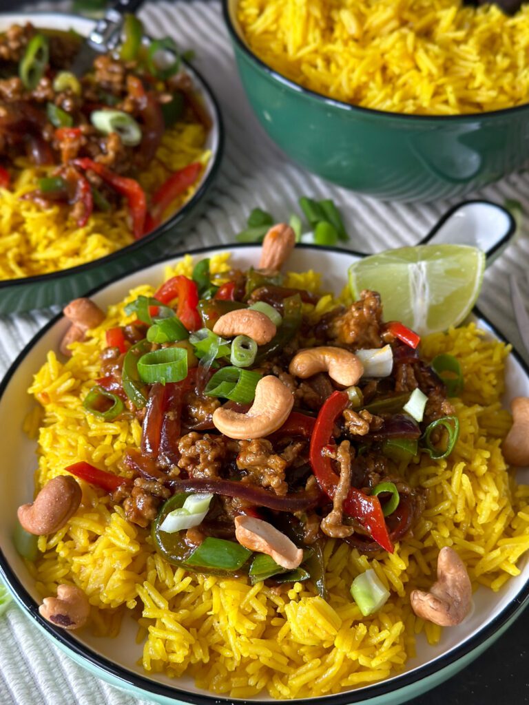 Aziatisch gehakt met kruidige rijst 