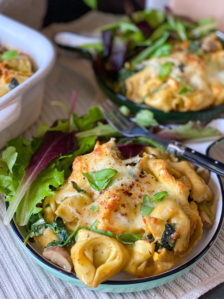 Romige tortellini ovenschotel met spinazie