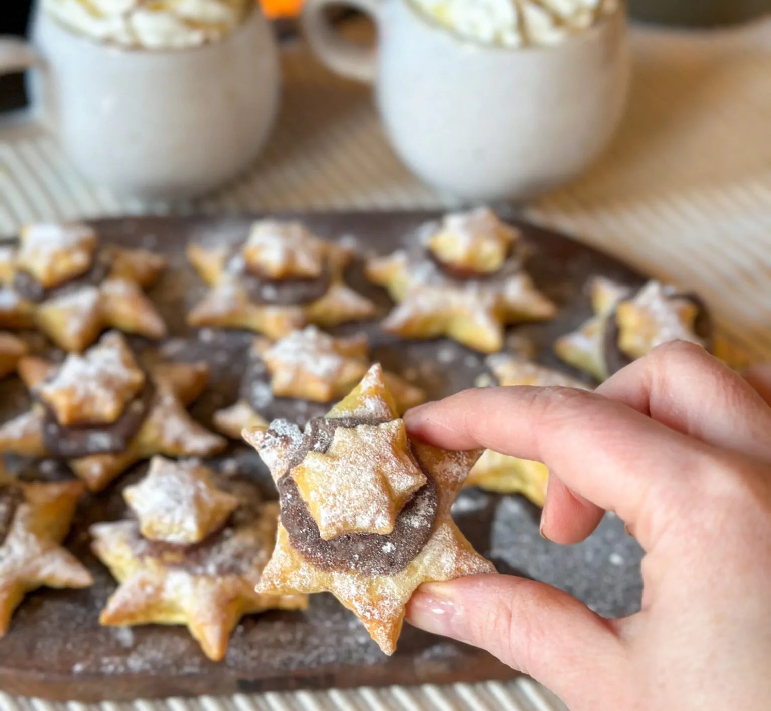kerstkoekjes bladerdeeg met Nutella
