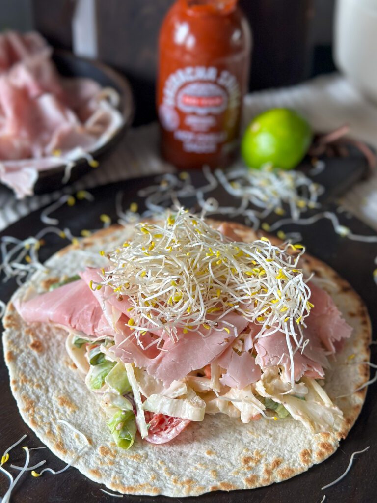 Wraps met ham en pittige sla