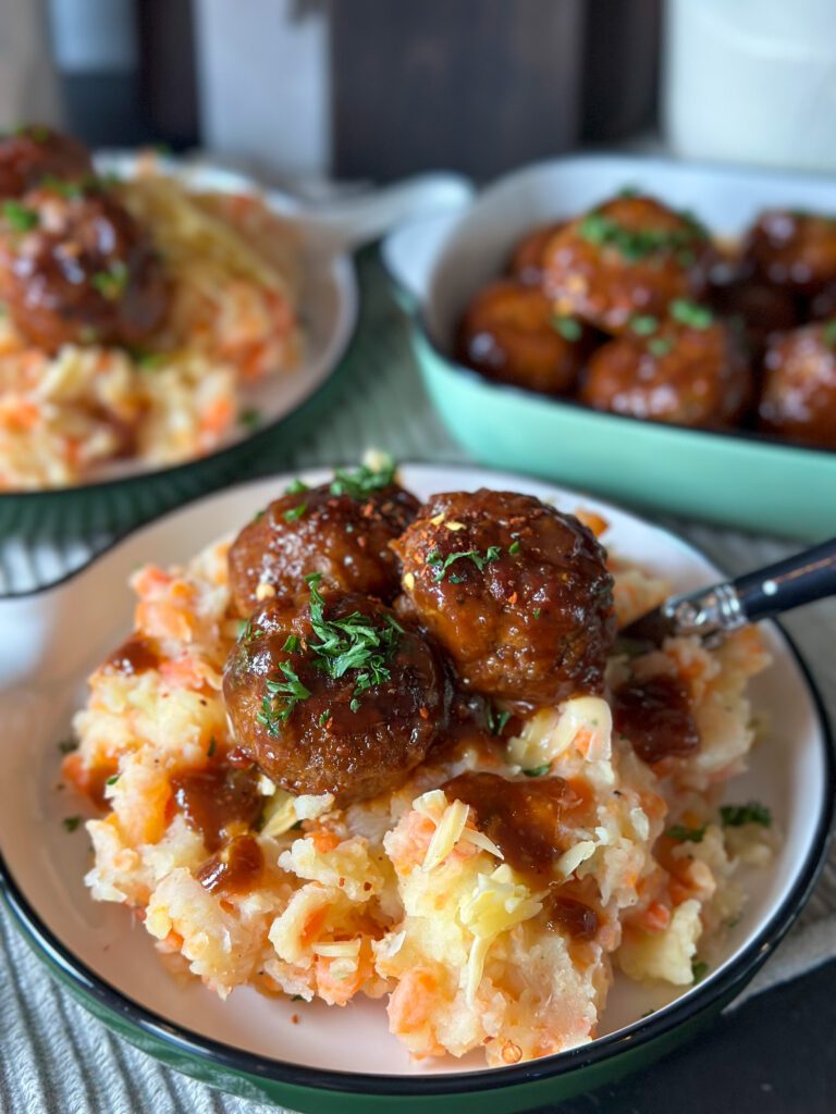 hutspot met zoet-pittige gehaktballen ofwel sticky meatballs 