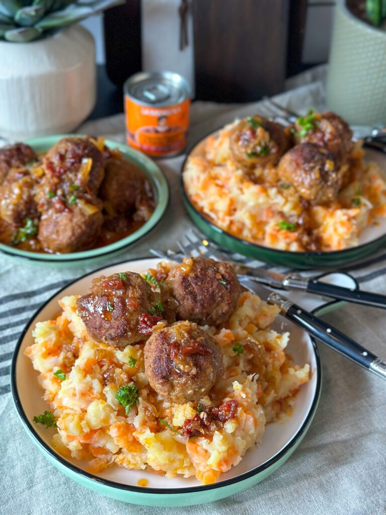 hutspot met gehaktballetjes in chipotle saus 