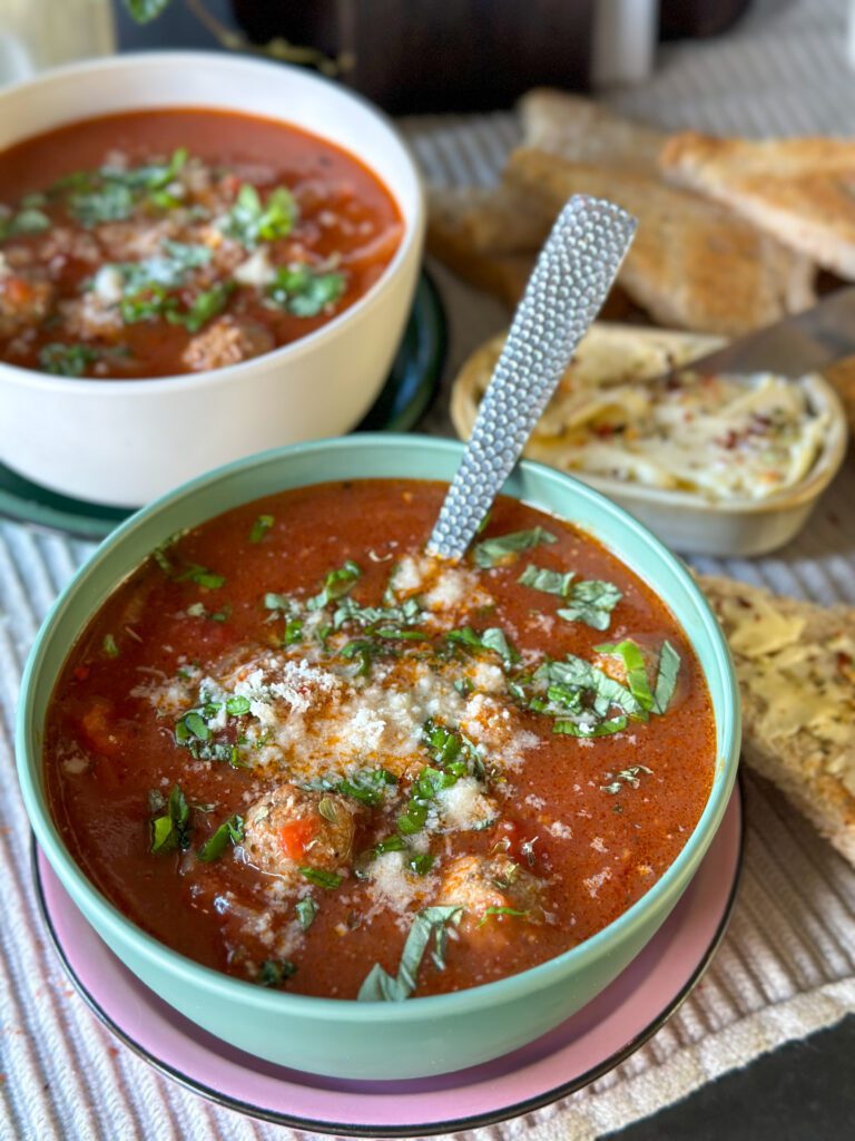 tomatensoep met gehaktballetjes