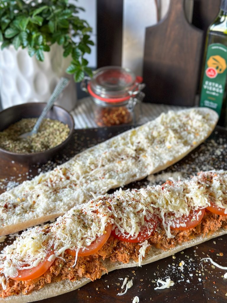 Italiaanse tuna melt stokbrood