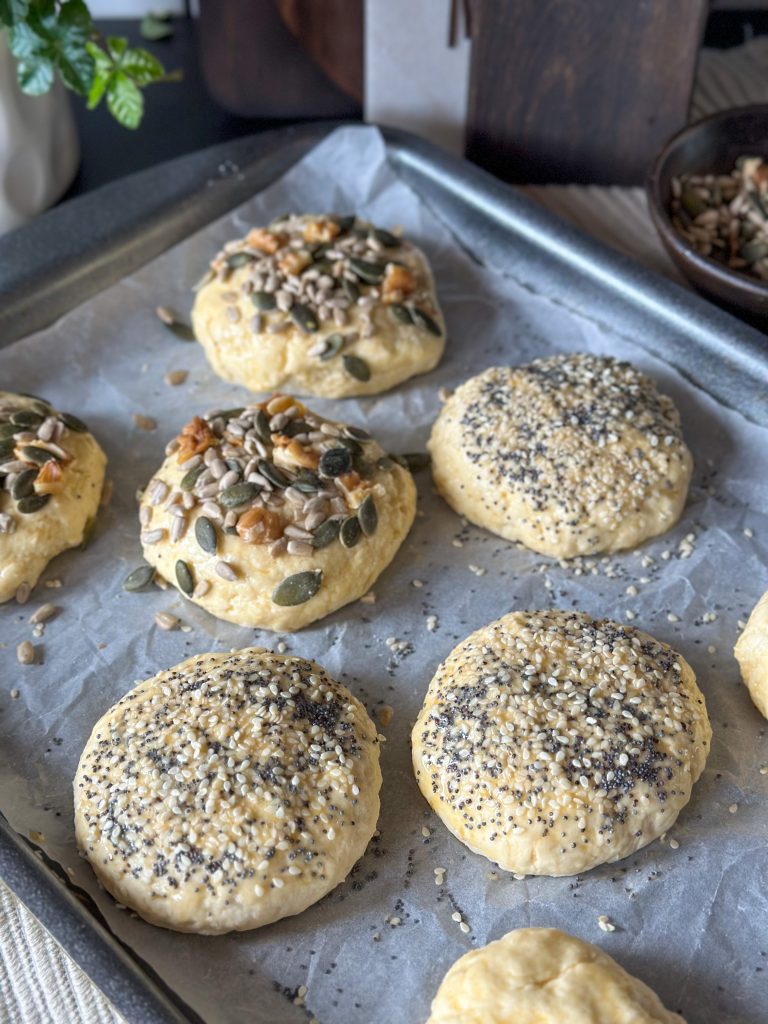 Simpele kwarkbroodjes