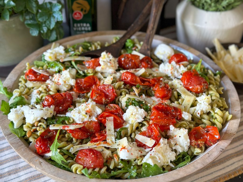 Vegetarische pastasalade met pesto – vegetarisch eten met kindere