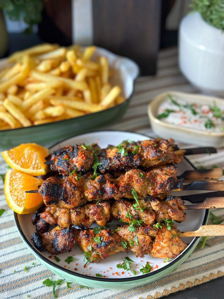 kipspiesjes gemarineerd in sinaasappel en sambal