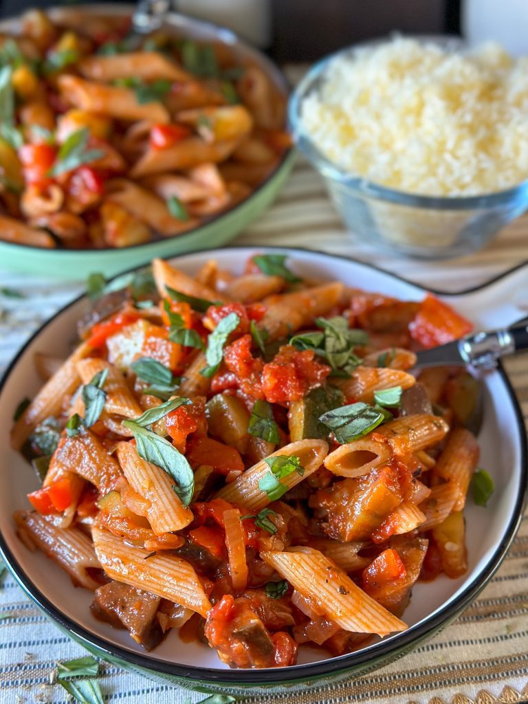 penne in tomatensaus met groenten 