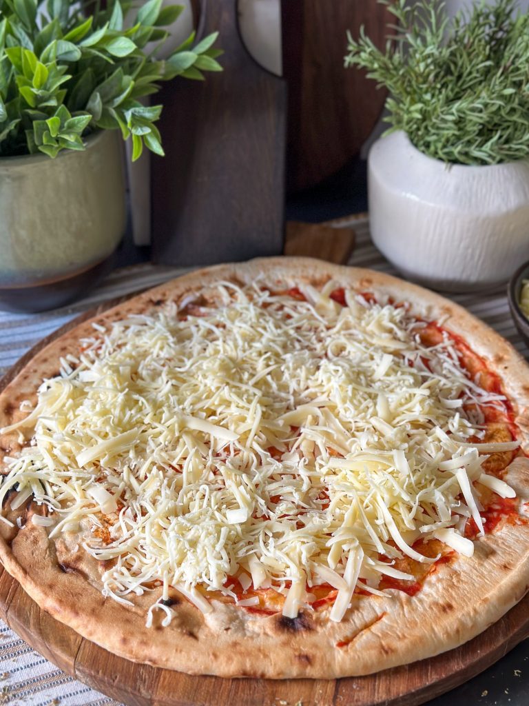 Pizza met courgette en champignons