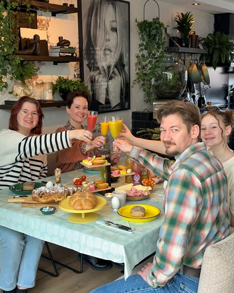 Met dit stappenplan creëer je een geslaagd diner bij jou thuis