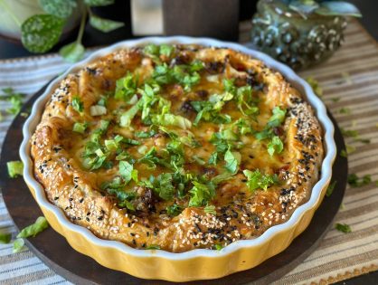 hartige taart met andijvie en paprika