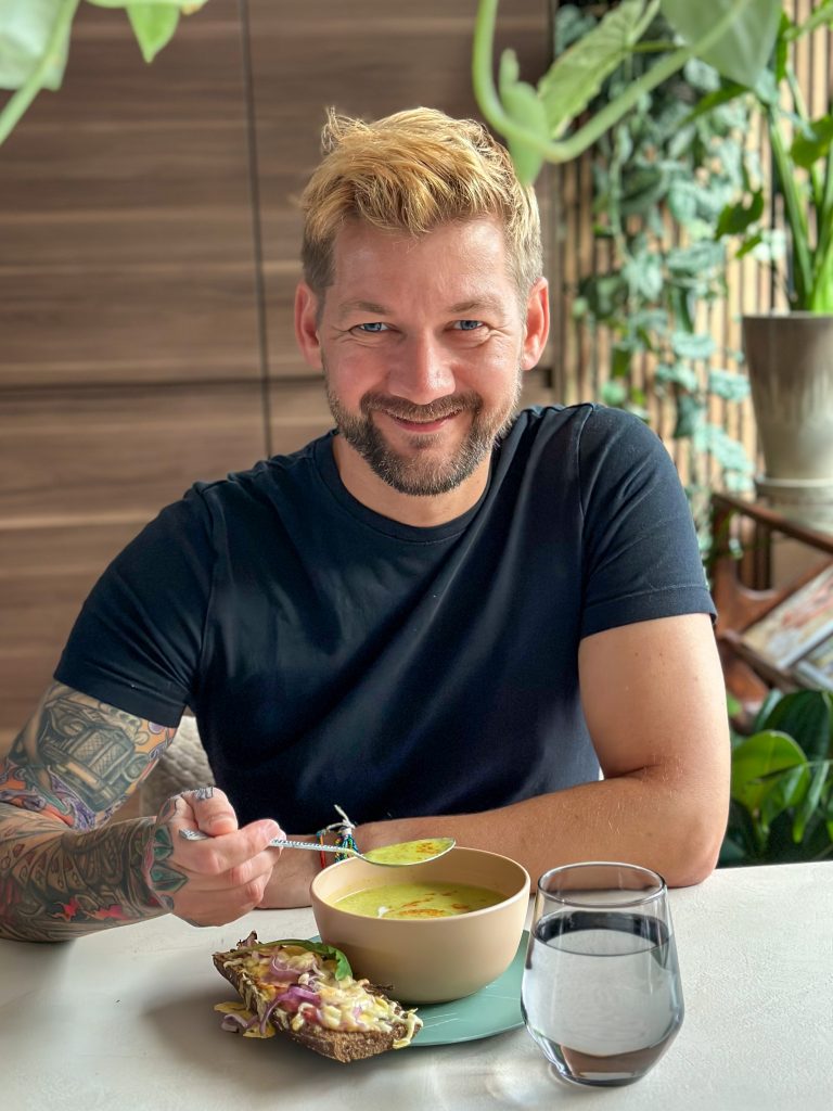 Simpele courgettesoep met kerrie