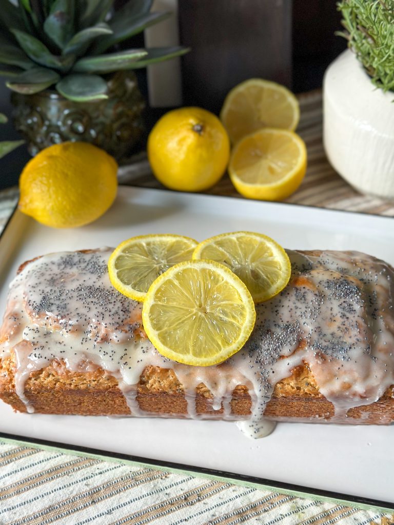 vegan citroencake met maanzaad