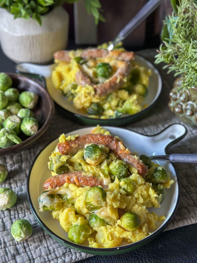 spruitjes ovenschotel met puree en chipolata 