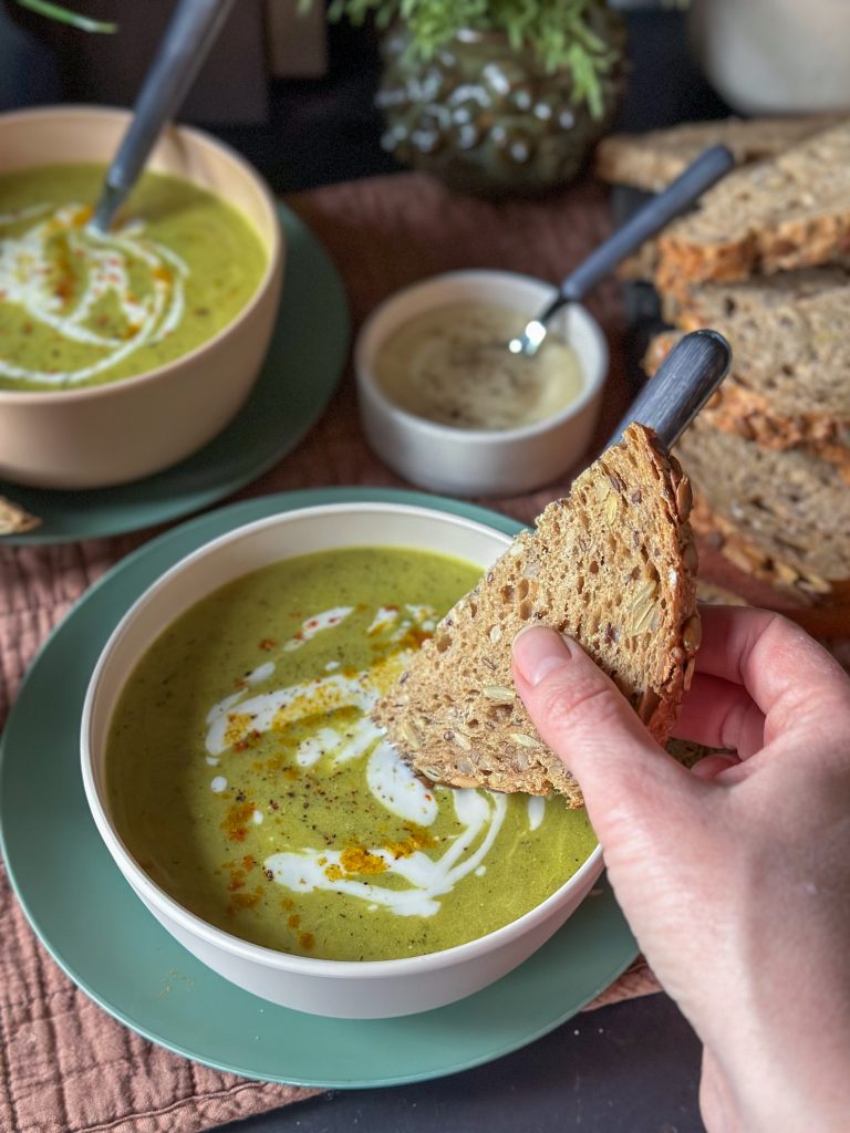 courgettesoep met prei en kerrie 