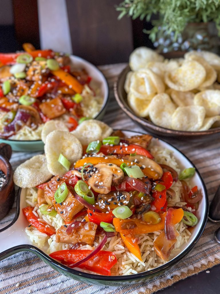 zoet zure kip met rijst en roerbakgroenten 