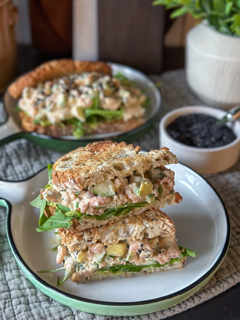 broodje met pittige garnalen salade 