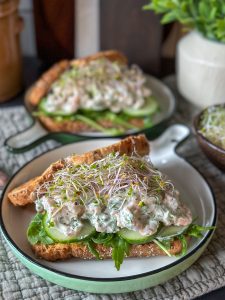 broodje frisse Hollandse garnalen salade