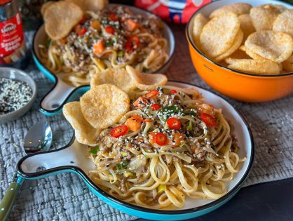 bami met sweet chilisaus en gehakt