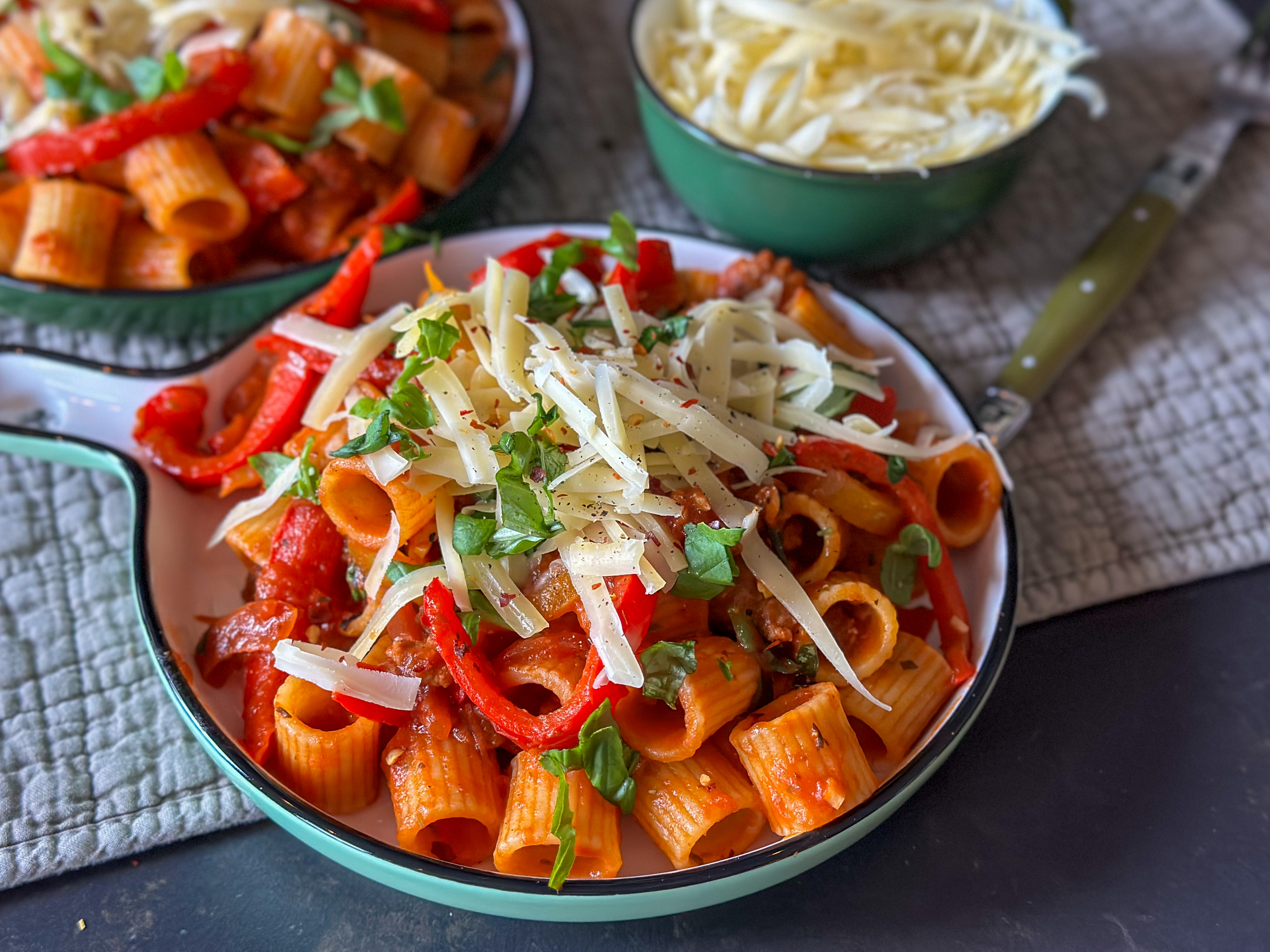 pasta met paprika en gehakt