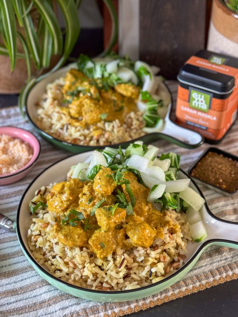 kip in currysaus met rijst