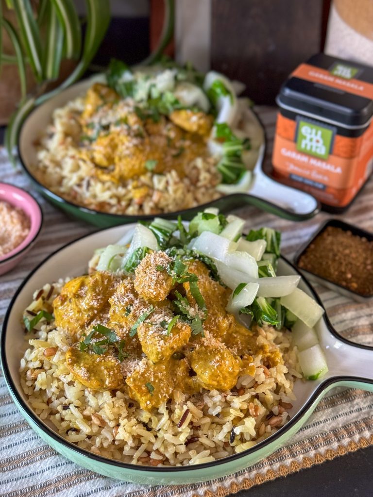 kip in currysaus met rijst