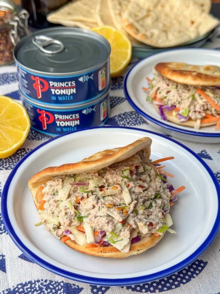 flatbread met frisse tonijnsalade