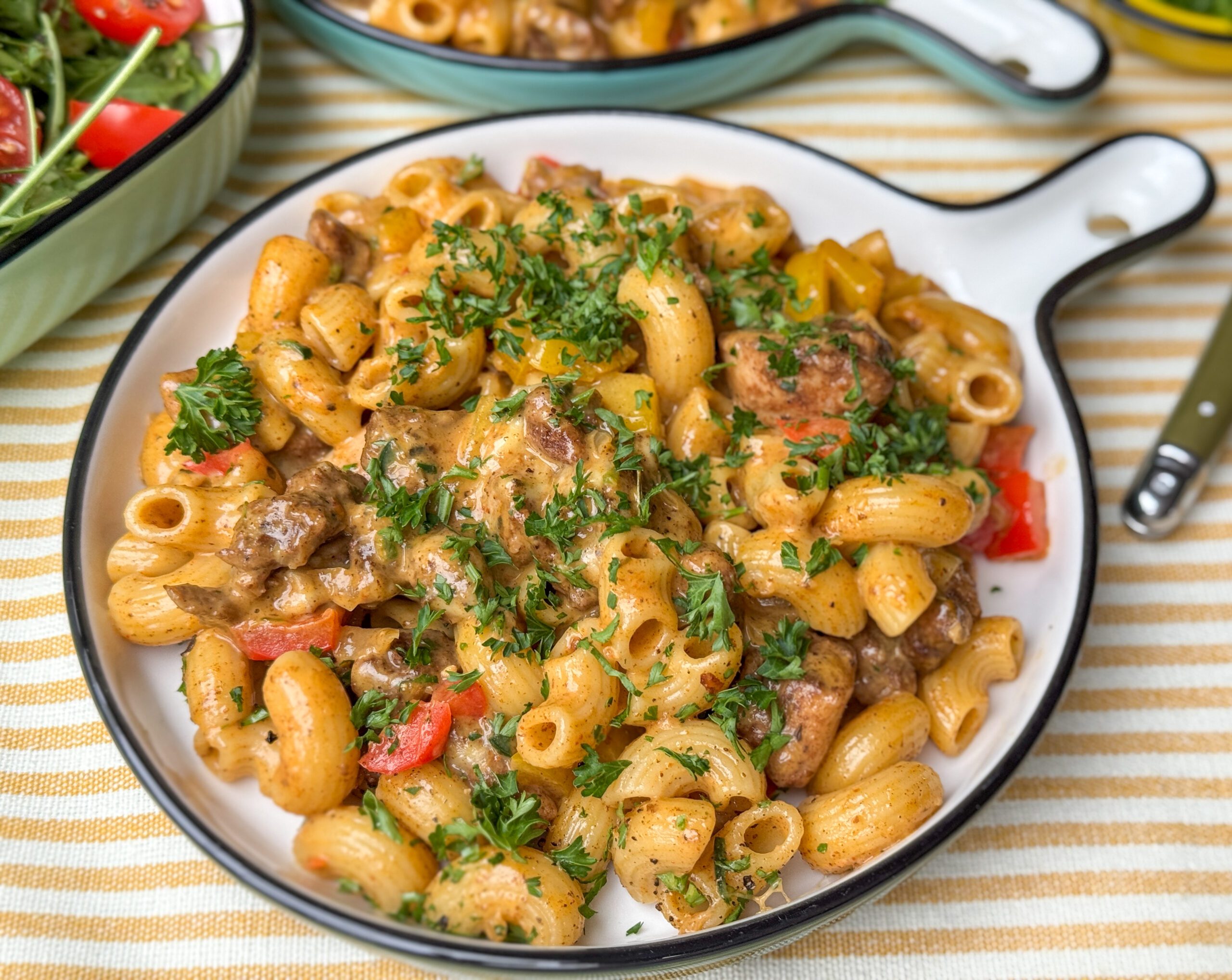 Romige fajita pasta met kip, kruidige Tex-Mex avondmaaltijd