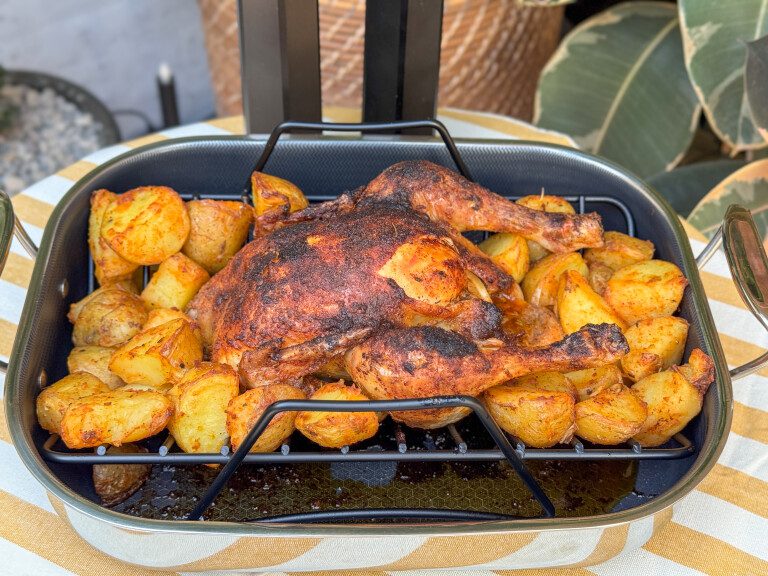 Hele kip uit de oven (Cajun) – makkelijk recept met aardappelen