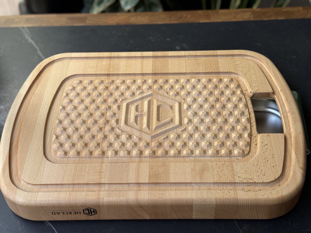 HexClad houten snijplank met sapgeul – stijlvol en stevig keukentool