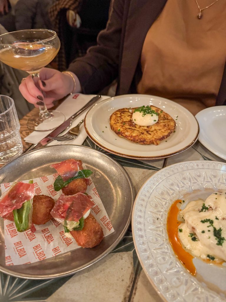 Tapas en kleine gerechtjes op tafel