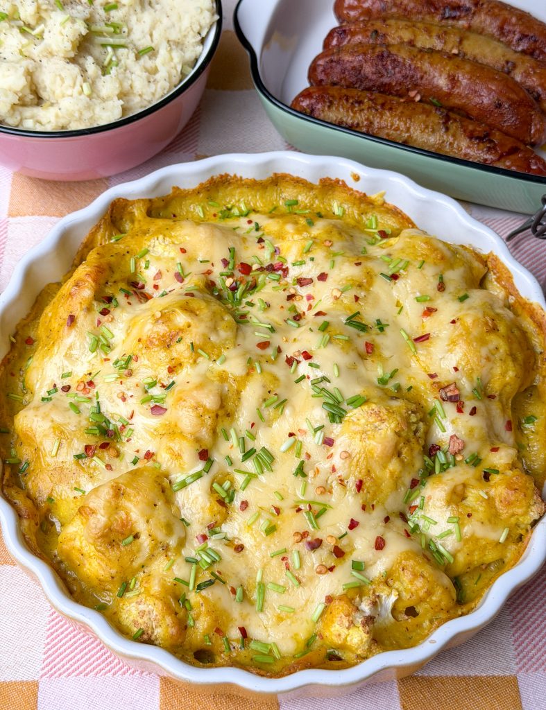 Bloemkool ovenschotel met kruidige bechamelsaus en gesmolten kaas