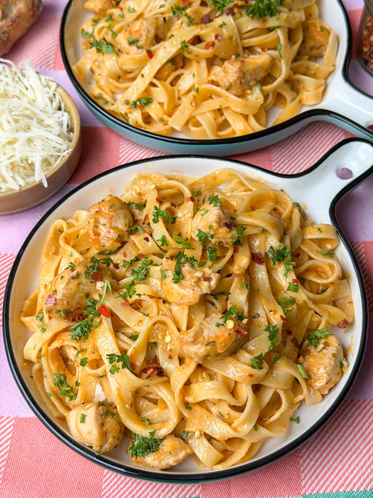 Pasta roomsaus met kip