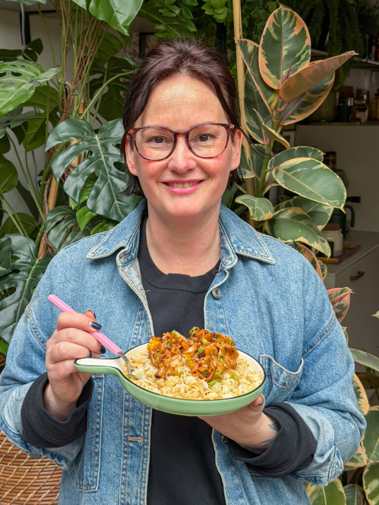 Marie Louise serveert gyoza ovenschotel