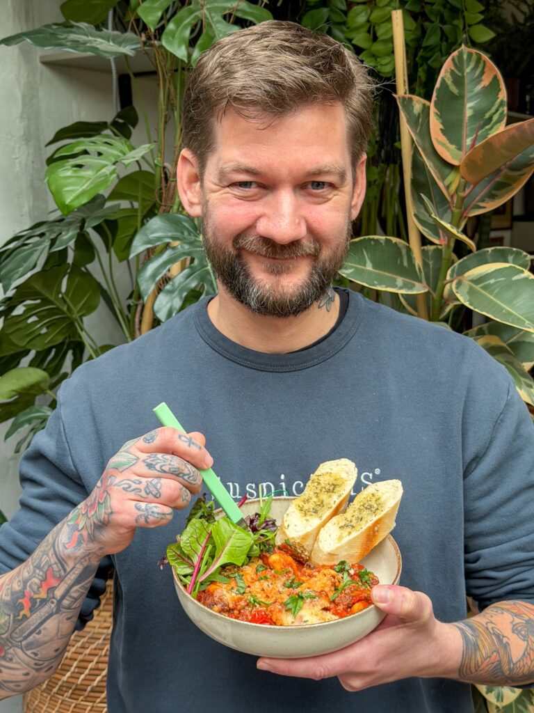 Jan Willem eet de pittige gnocchi vegetarische ovenschotel
