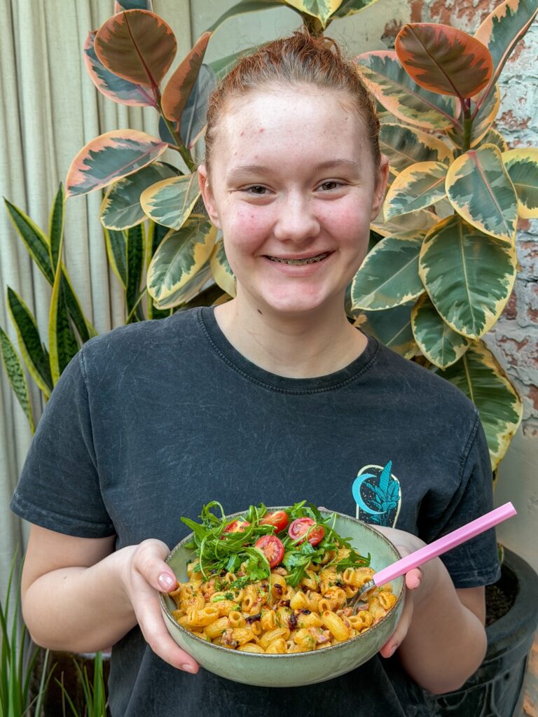 Amaranthe met pasta roomsaus met crispy chili olie