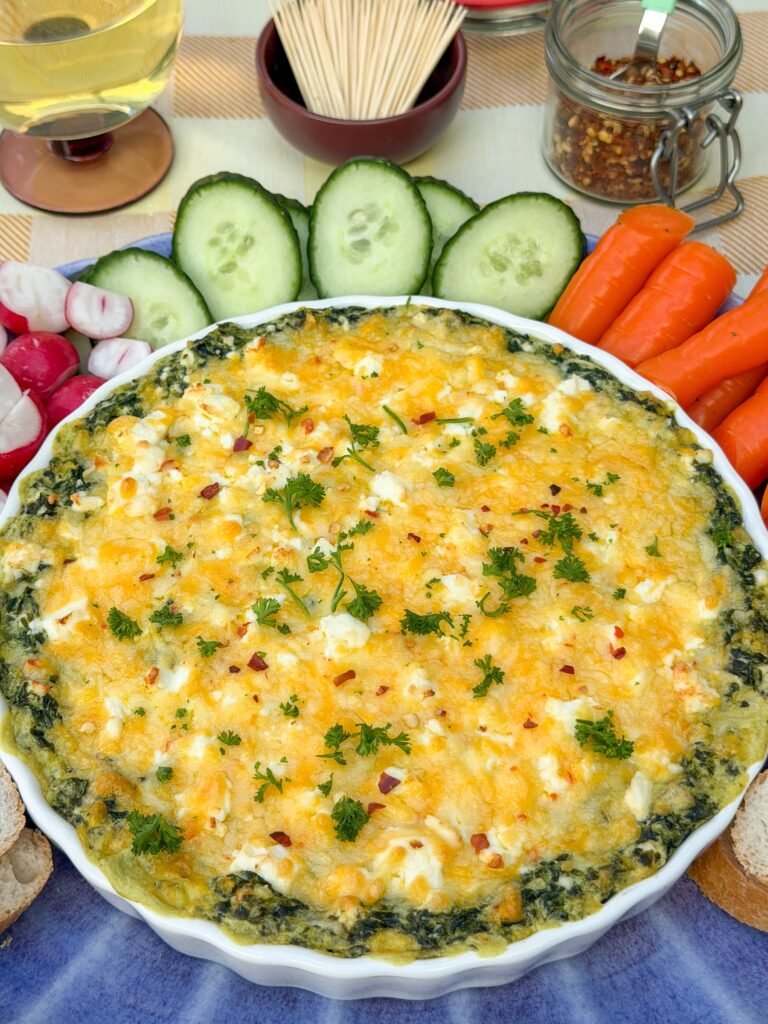romige spinaziedip uit de oven met feta en texmex kaas