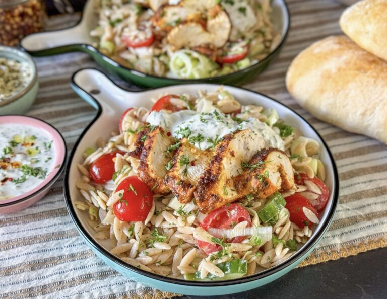 orzo salade met gegrilde kip en groenten