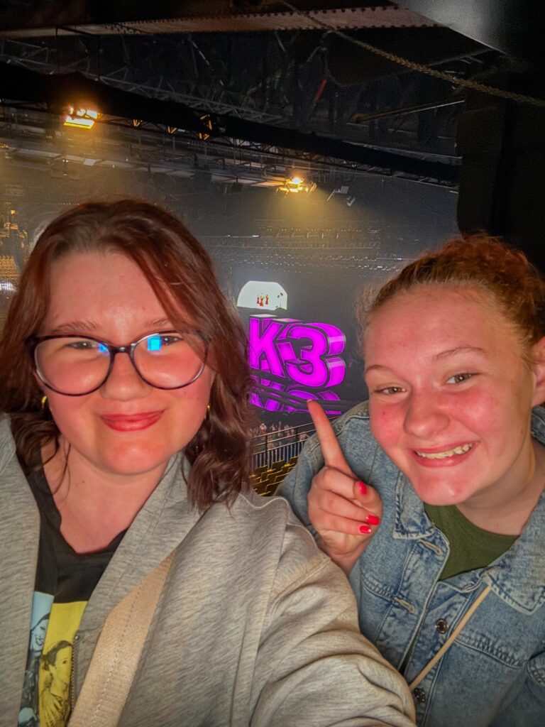 Beaudine en Amaranthe bij K3