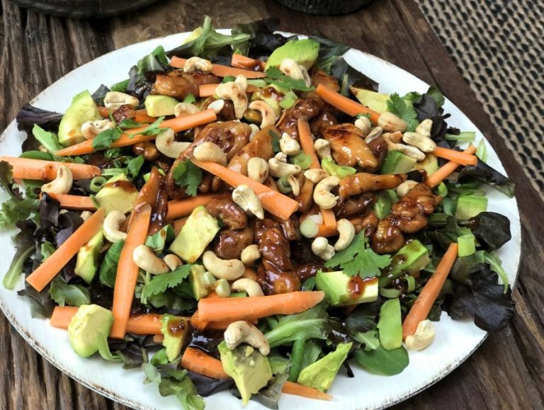 Aziatische salade met chili-ketjap kip Aziatische salade met kip