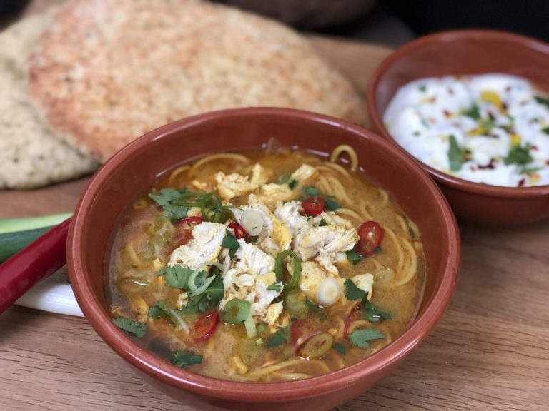 Thaise kippensoep met noedels Thaise kippensoep met noedels