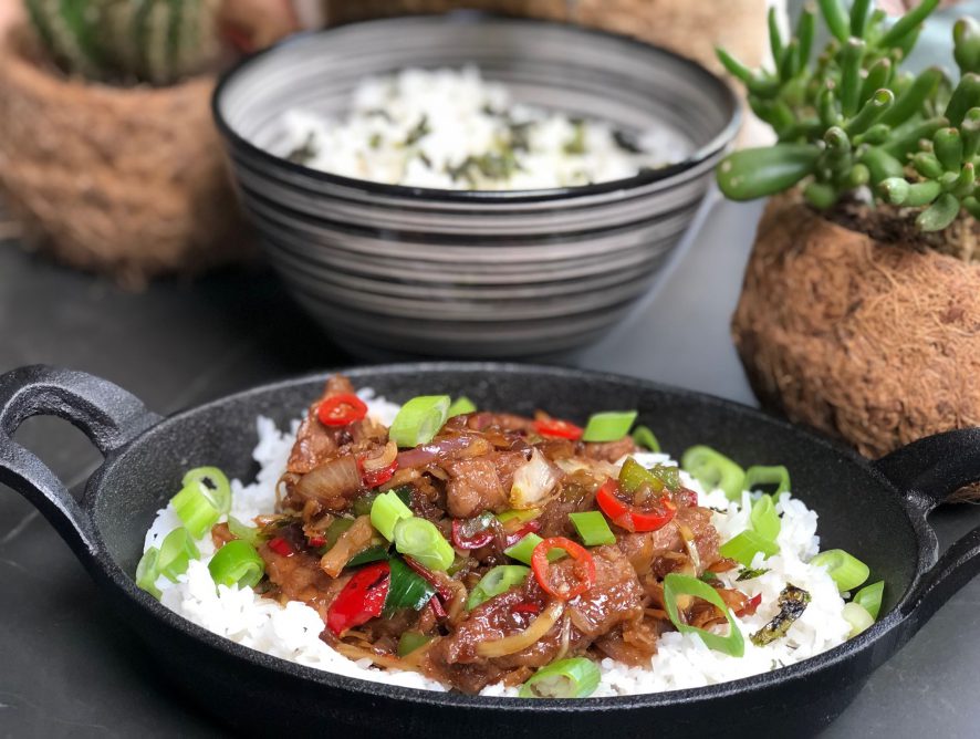Thaise biefstuk met roerbakgroenten en rijst