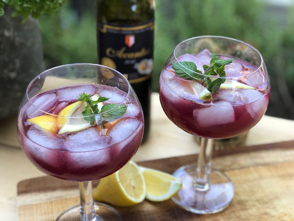 recept Tinto de Verano maken met rode wijn en bitter lemon