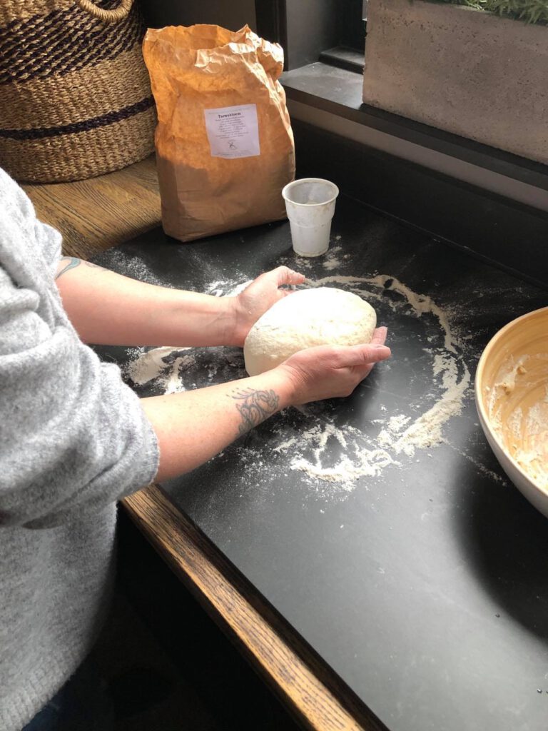 vormen van brood, zelf brood bakken